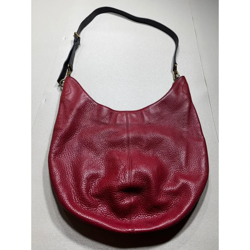 Hobo International Red Pebbled Leather Shoulder Bag Crescent Hobo Brass Hardware